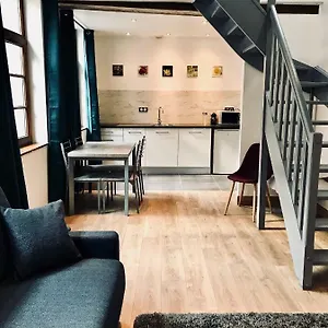  Apartment Le Madame Little